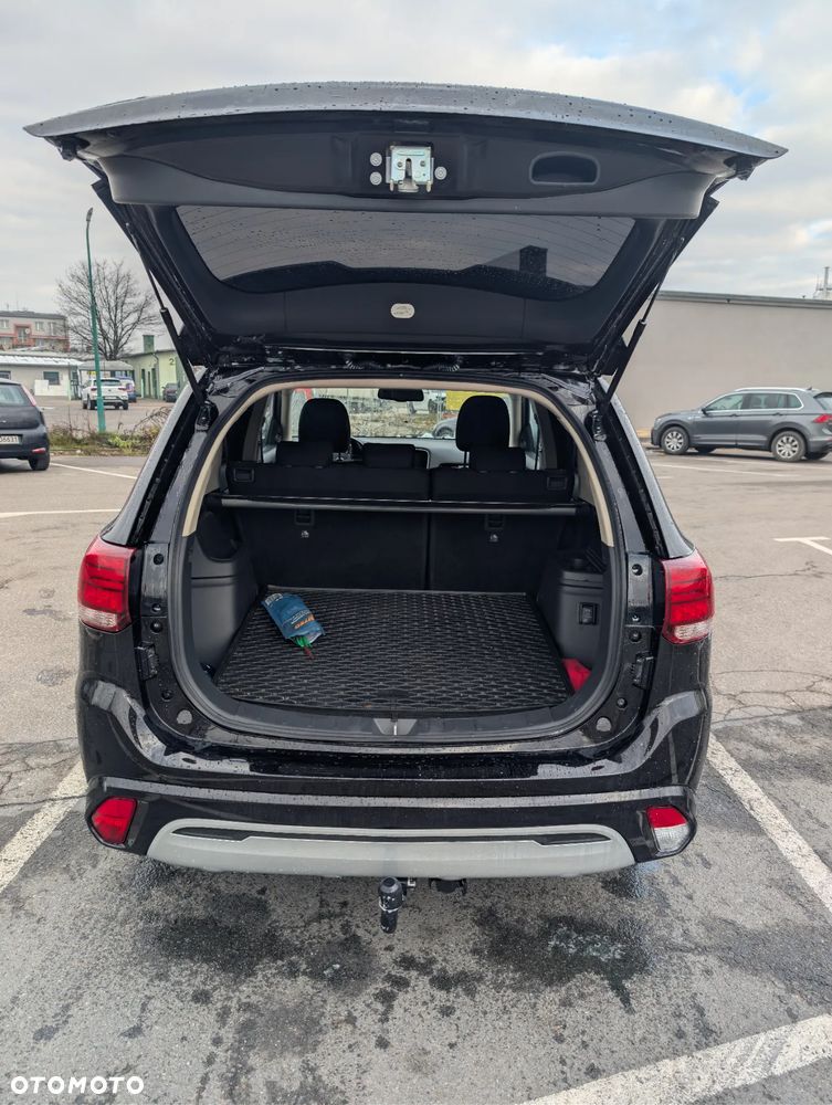 Mitsubishi Outlander - 6