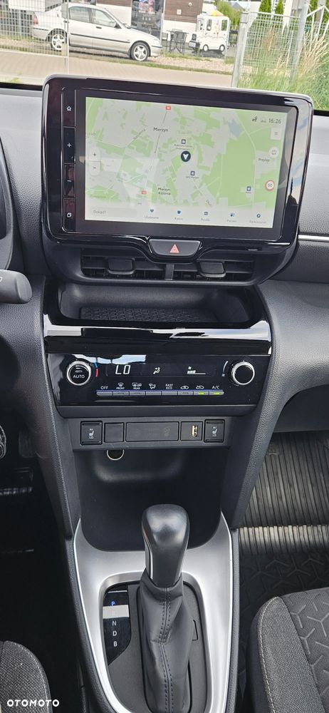 Toyota Yaris Cross Hybrid 1.5 Comfort - 24