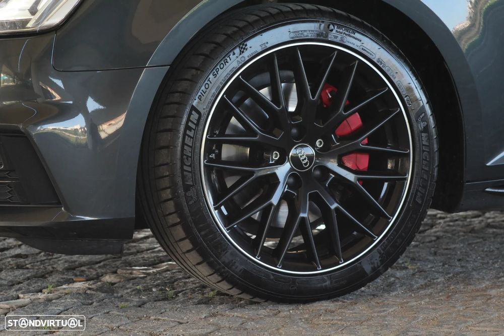 Audi A4 Avant 2.0 TDI quattro S-line S tronic - 19