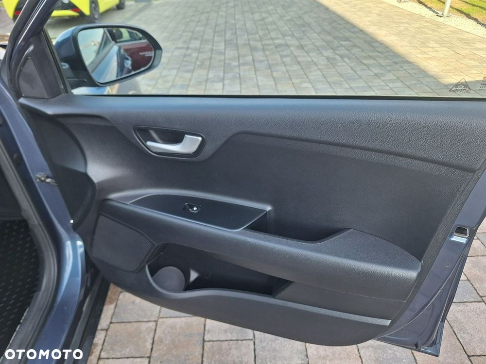 Kia Stonic 1.2 M - 26