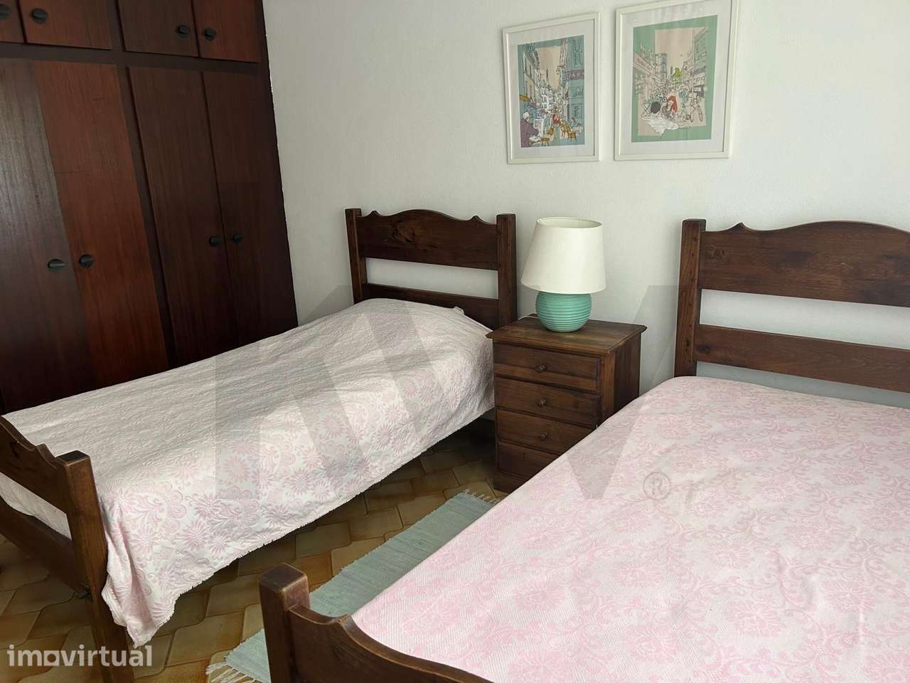 Moradia T2 com garagem, aproveitamento de sótão e amplo quintal em Vil - Grande imagem: 2/28