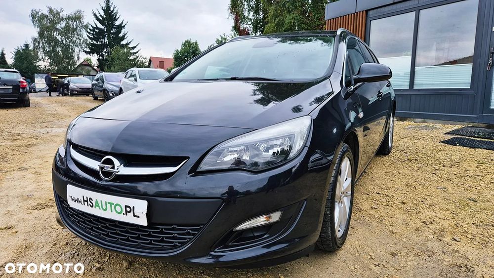 Opel Astra 1.4 Turbo Color Edition - 1