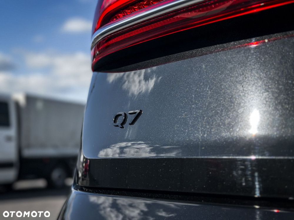 Audi Q7 - 10