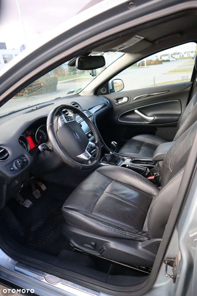 Ford Mondeo 2.0 TDCi Ghia - 6