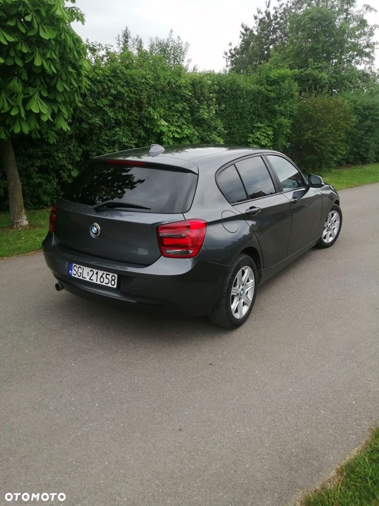 BMW Seria 1 116d Sport Line - 6