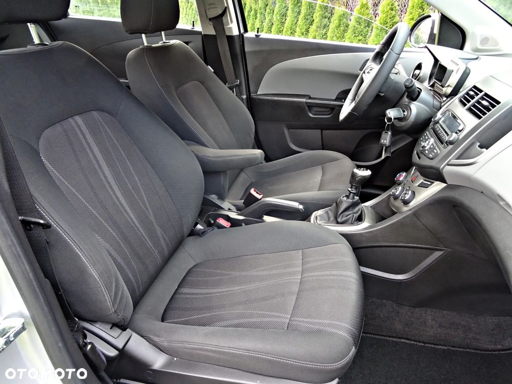 Chevrolet Aveo - 5