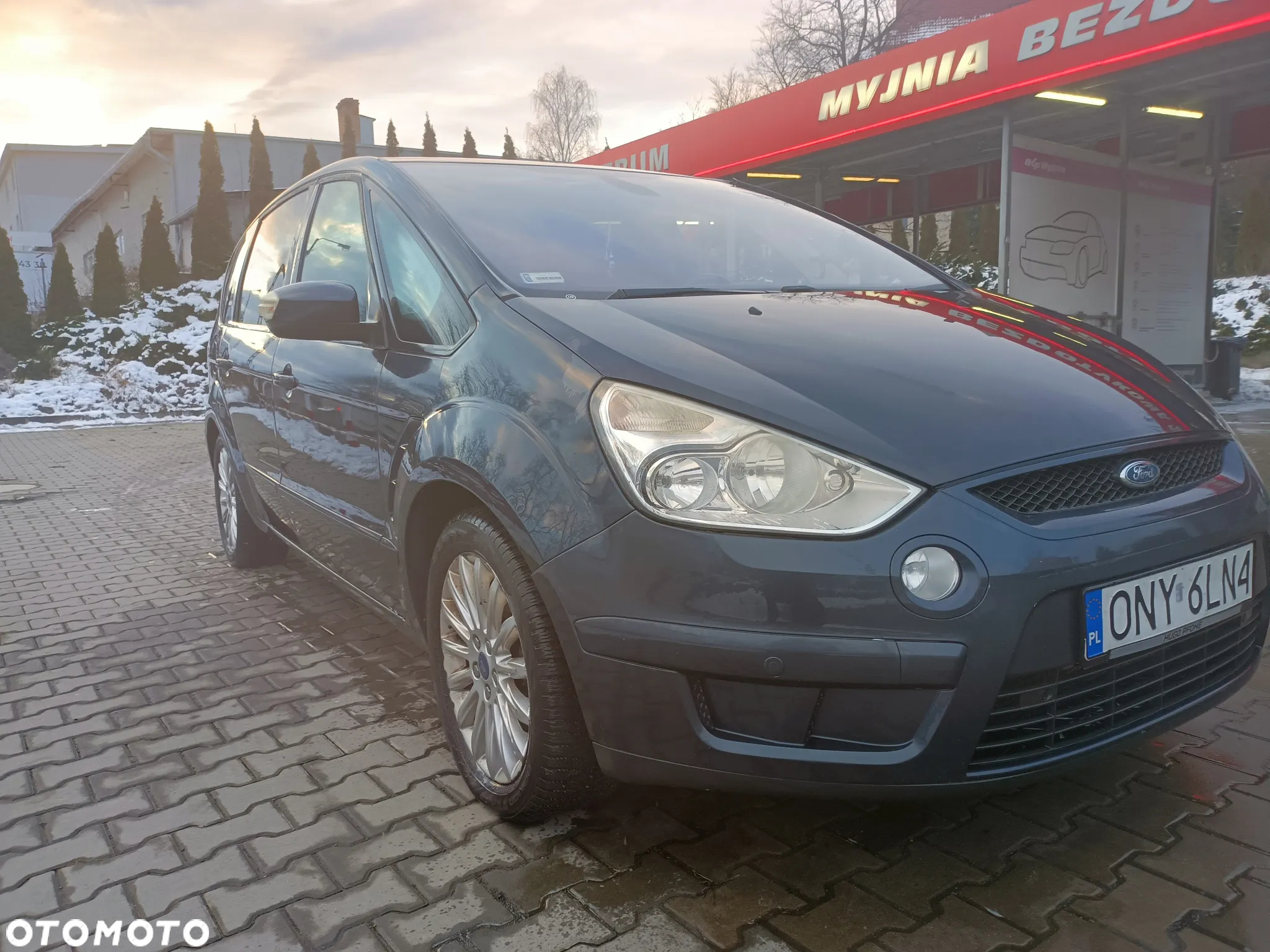 Ford S-Max 2.0 TDCi Trend - 10