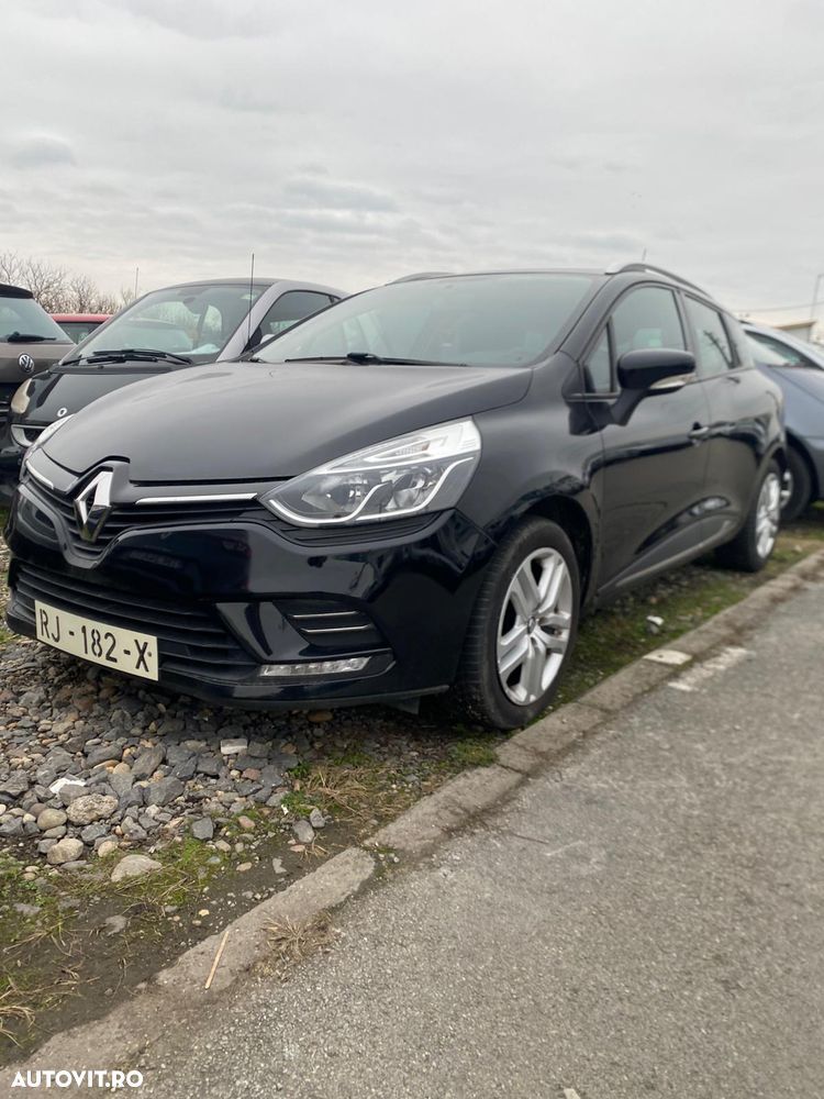 Renault Clio - 1