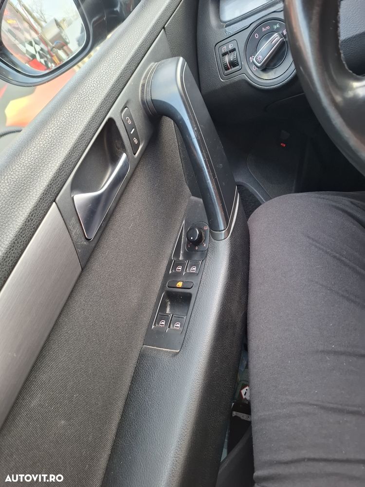 Volkswagen Passat 1.6 TDI BlueMotion Technology Comfortline - 5