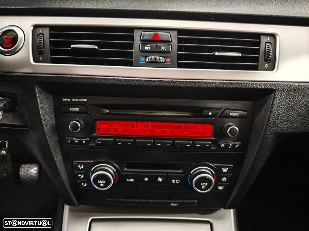 BMW 320 d - 8