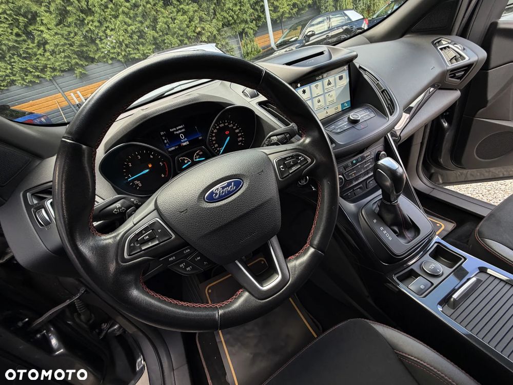 Ford Kuga 1.5 EcoBlue ST-LINE - 29