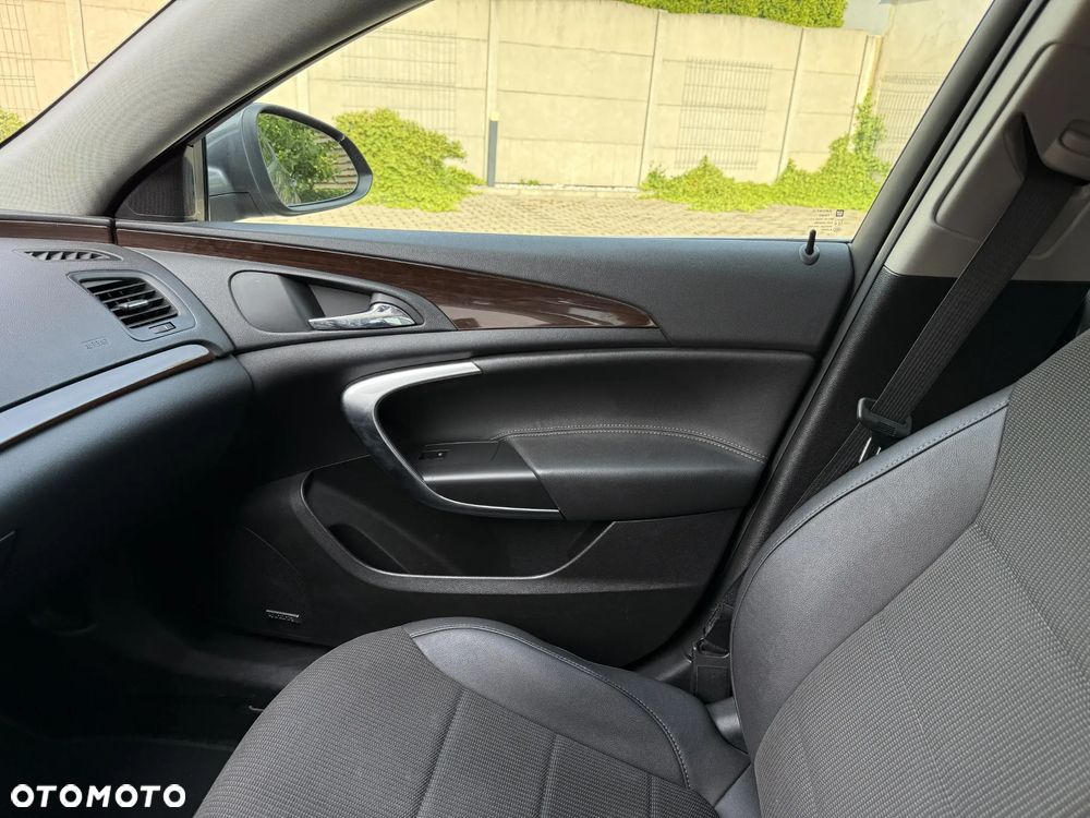 Opel Insignia - 14