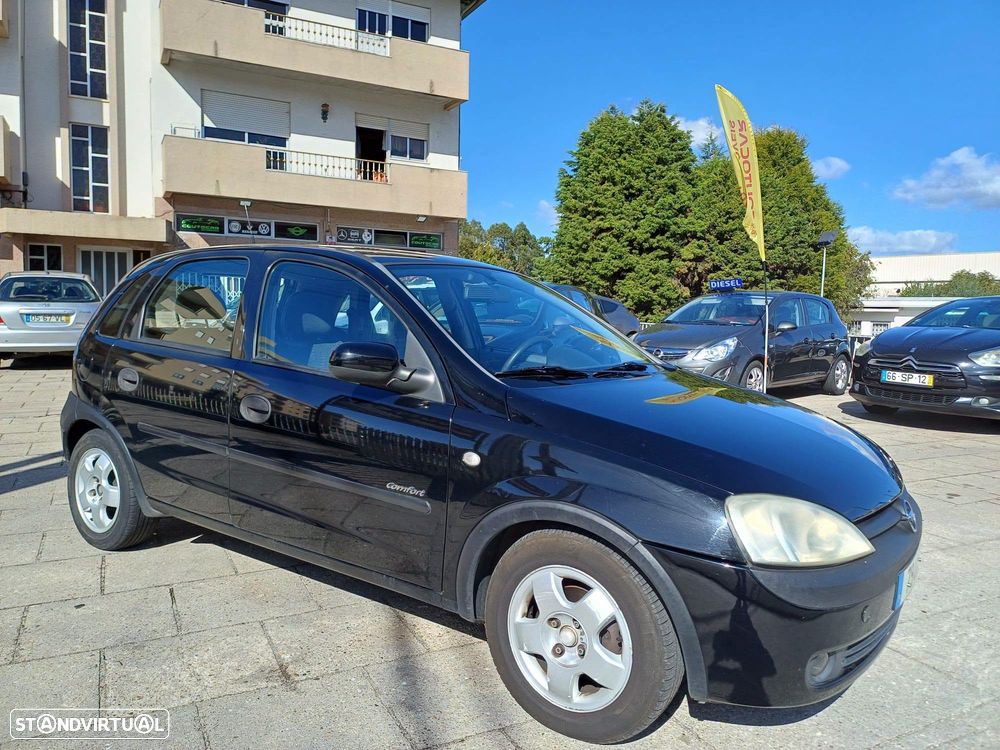 Opel Corsa 1.2 16V Confort - 2