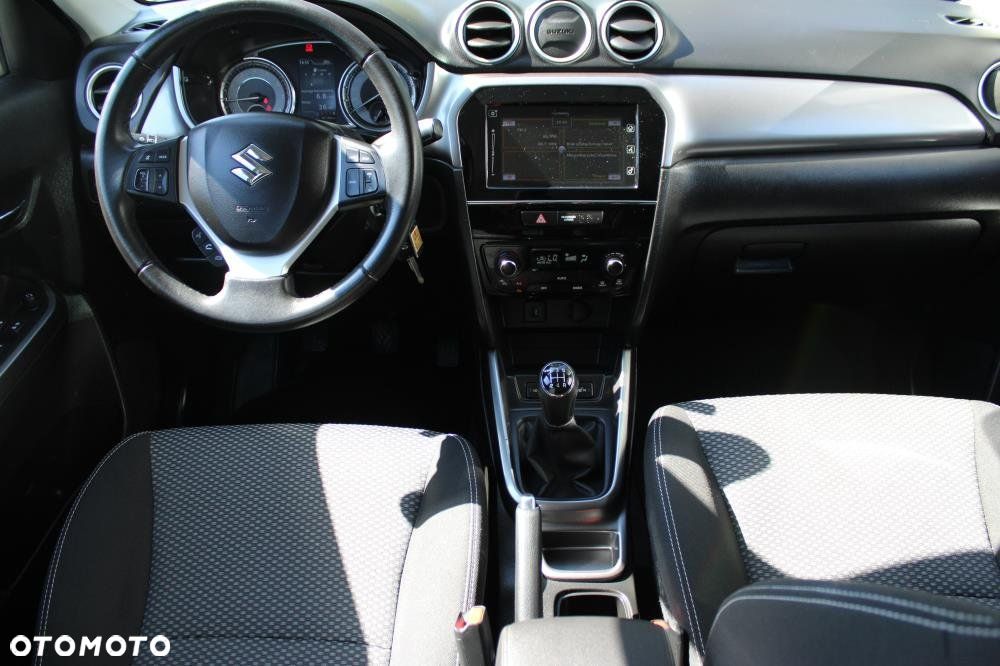 Suzuki Vitara - 10