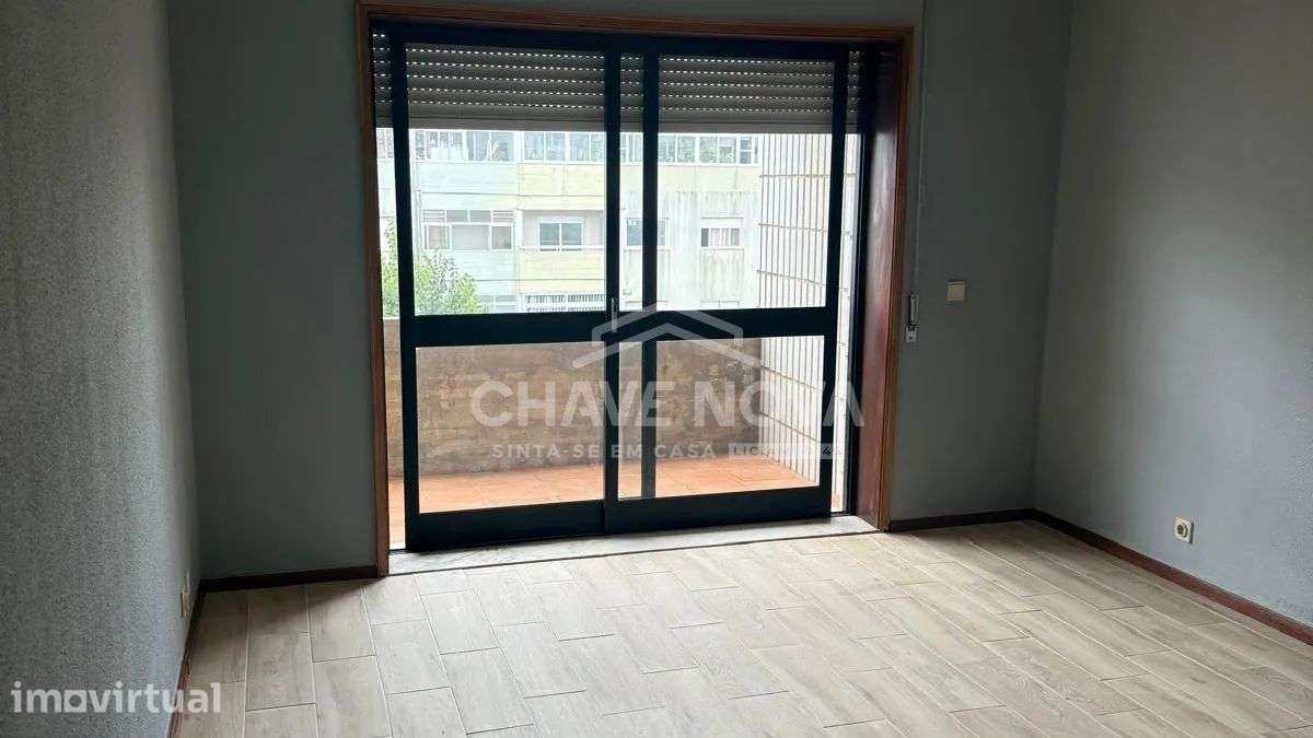 T2 c/ Garagem em Mafamude (Soares dos Reis) - Grande imagem: 5/12