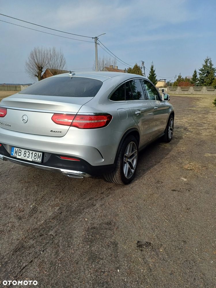 Mercedes-Benz GLE - 12