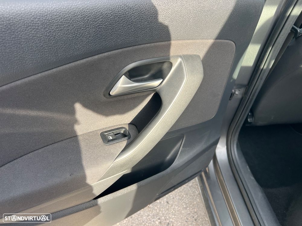 VW Polo 1.0 Lounge - 23