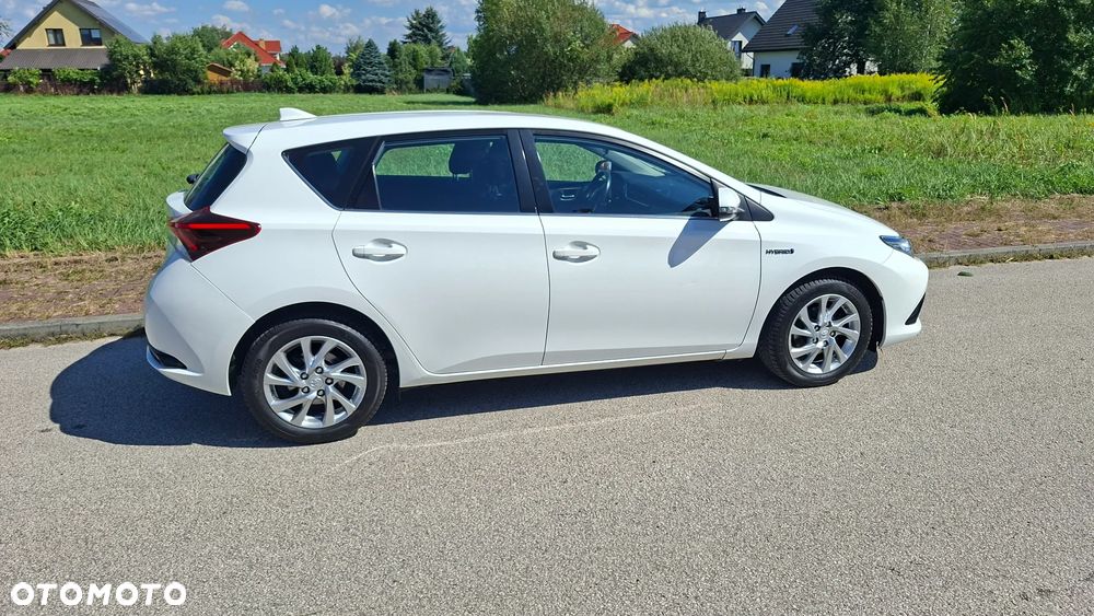 Toyota Auris - 10