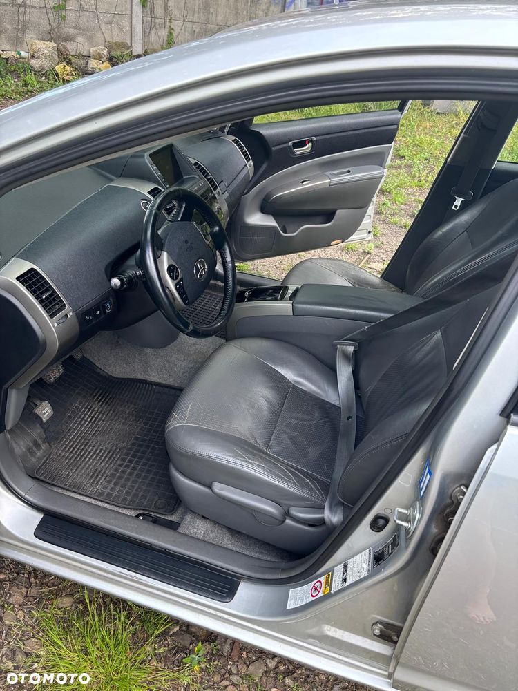 Toyota Prius 1.5 VVT-i Sol - 3