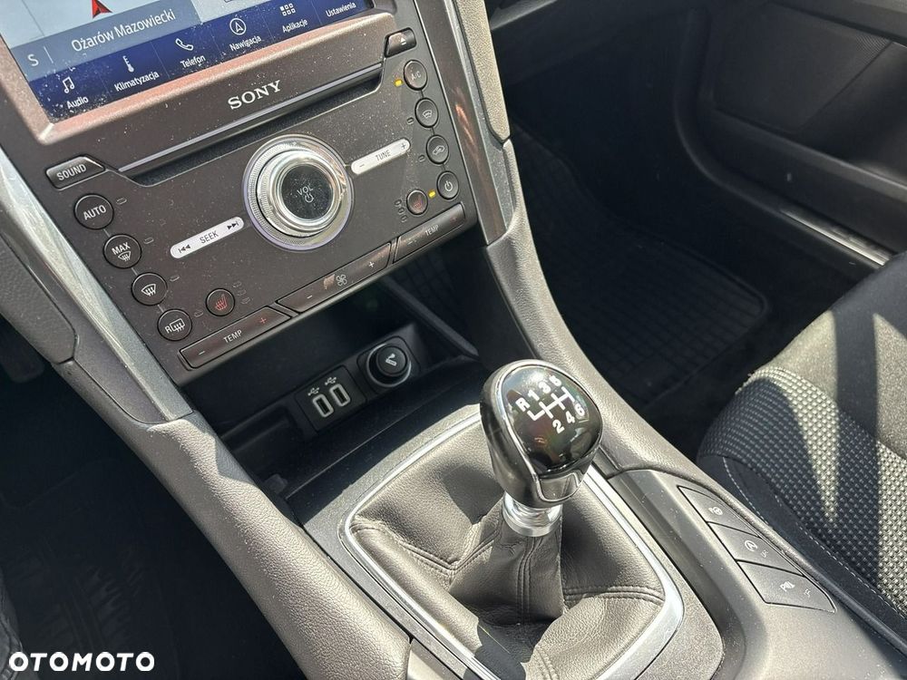 Ford Mondeo - 25