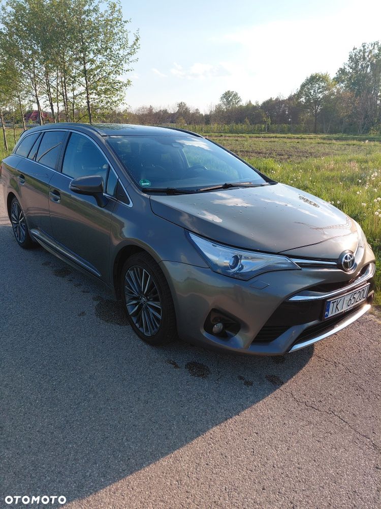 Toyota Avensis - 6