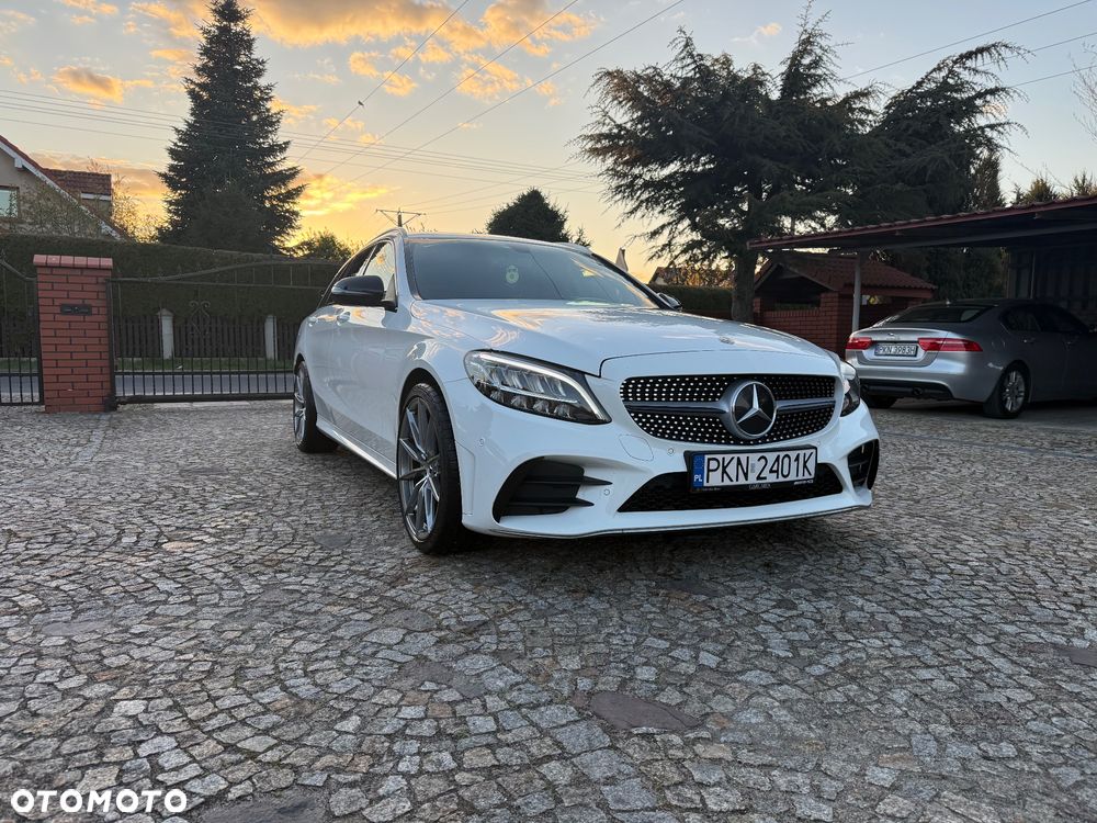 Mercedes-Benz Klasa C 200 9G-TRONIC AMG Line - 2