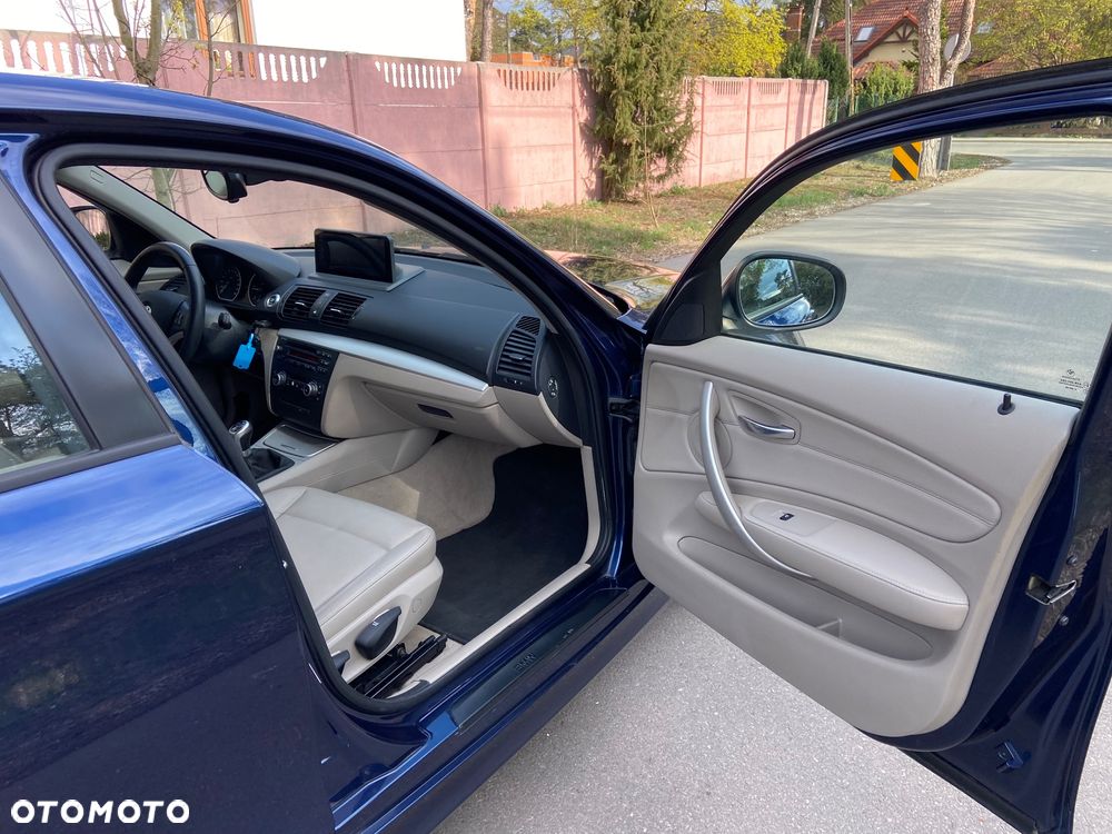 BMW Seria 1 118d - 15