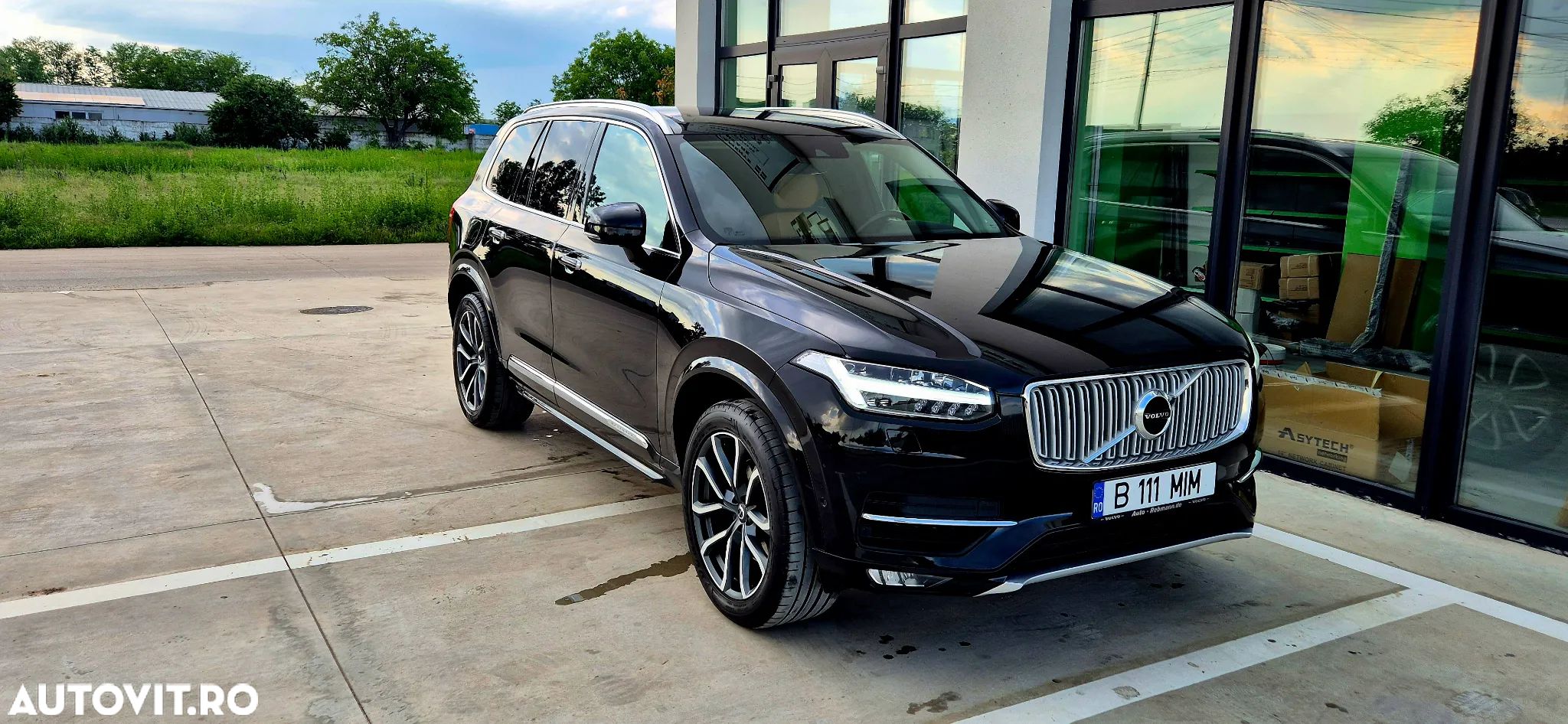 Volvo XC 90 - 1