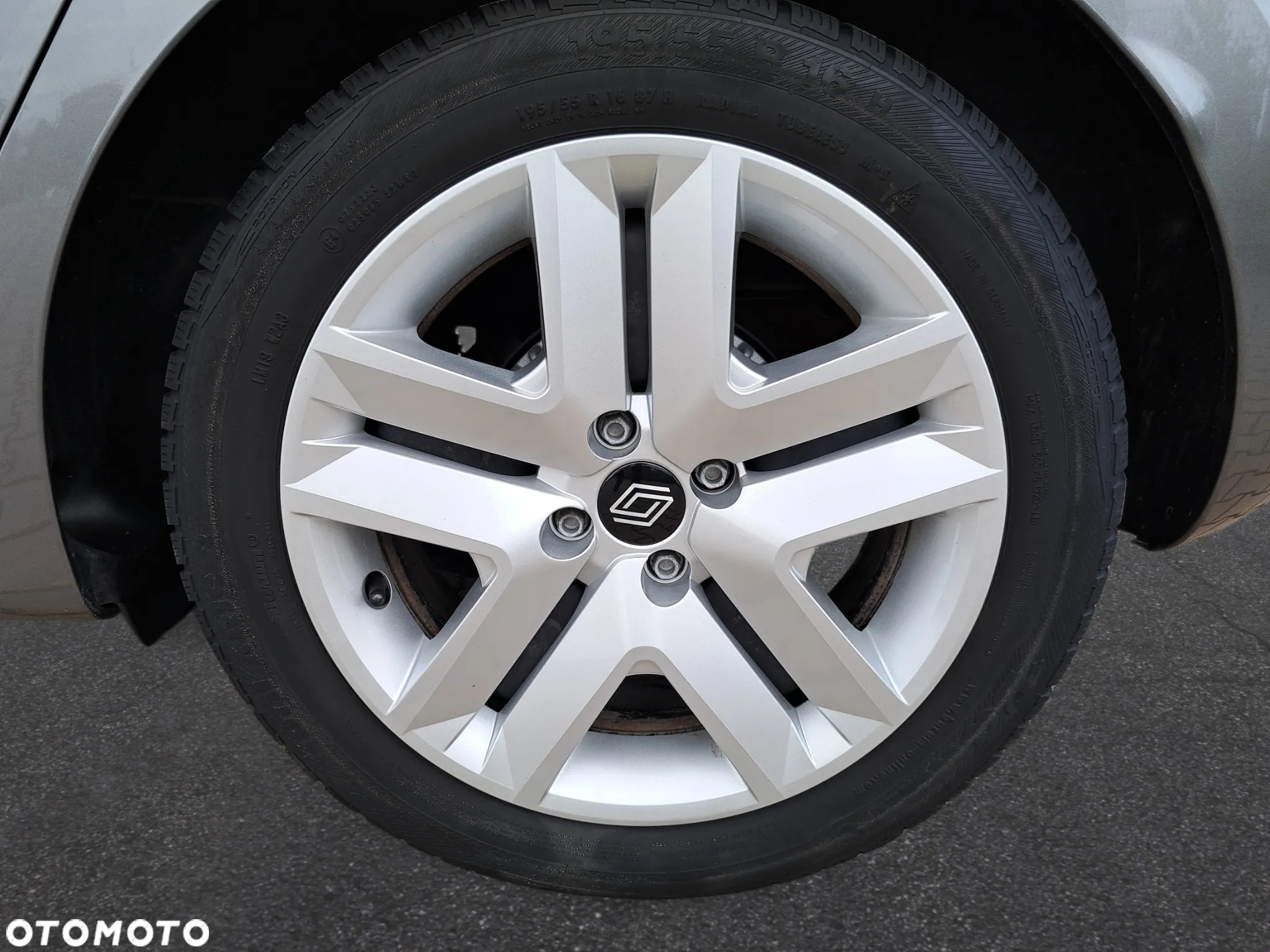 Renault Clio 1.0 TCe Evolution - 9