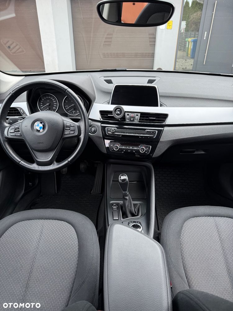 BMW X1 sDrive18d - 18