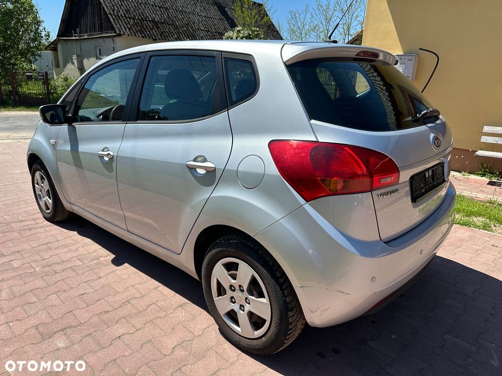 Kia Venga 1.4 CVVT Edition 7 - 8