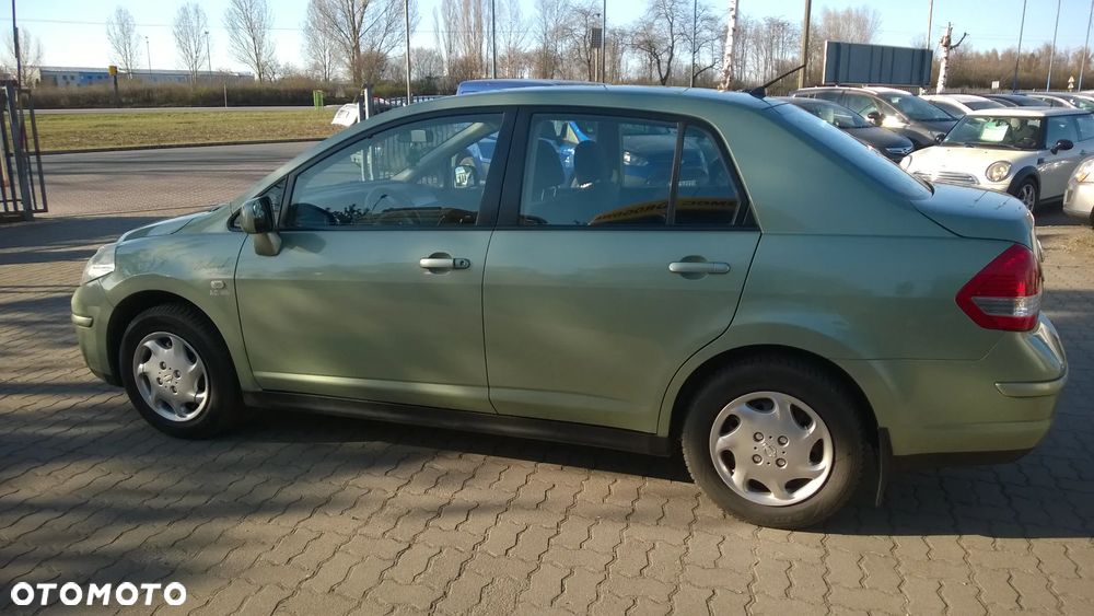 Nissan Tiida 1.6 Tekna - 3