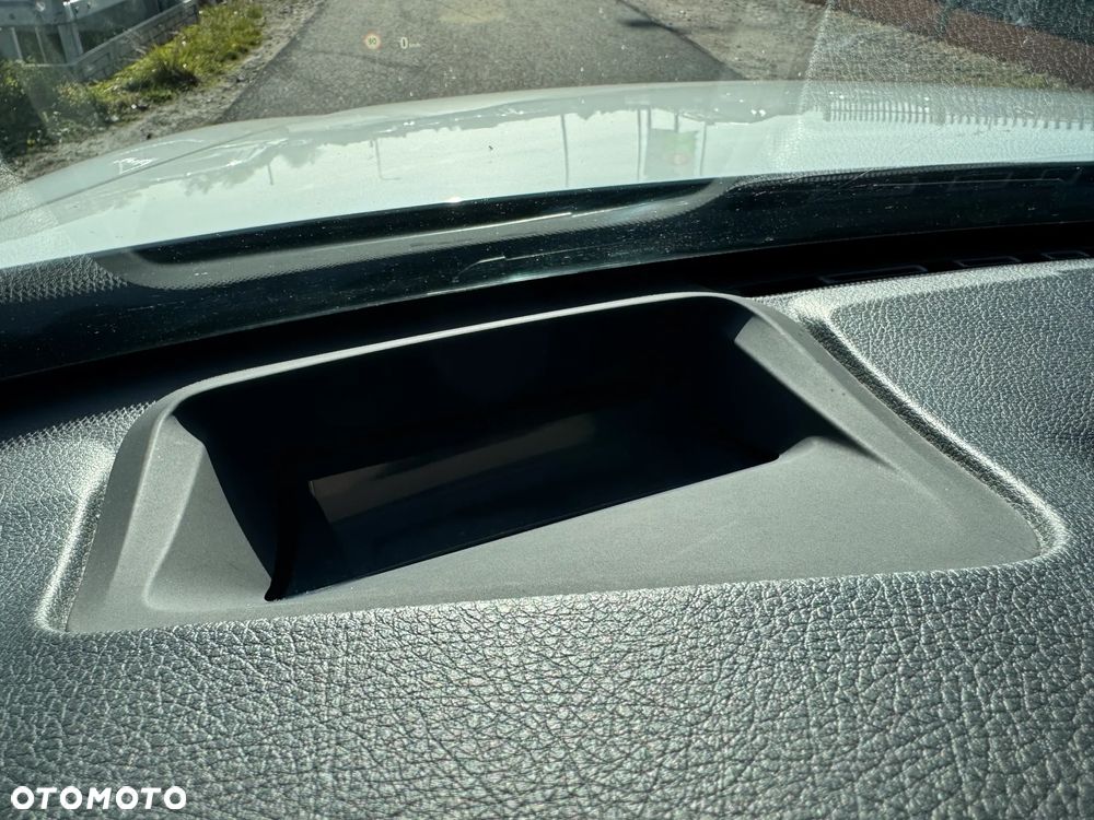 BMW Seria 3 320d Luxury Line - 23