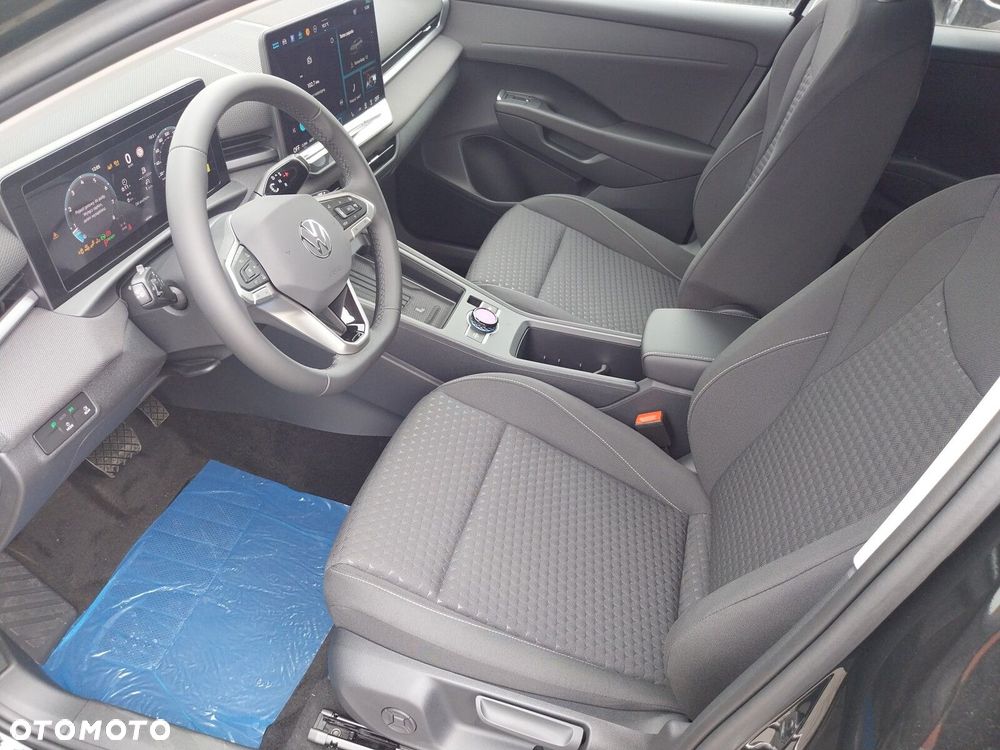 Volkswagen T-Roc - 7