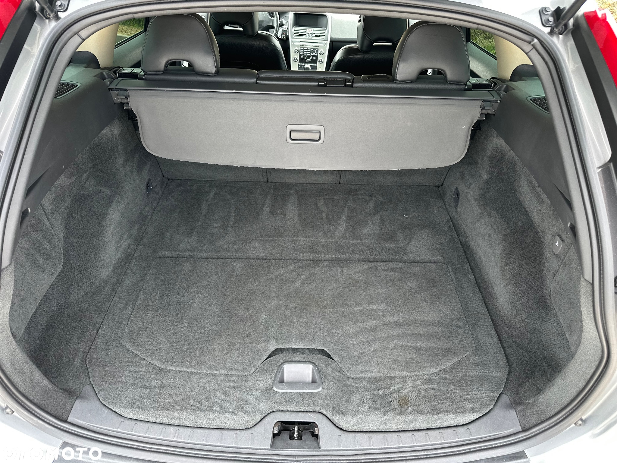 Volvo XC 60 D5 AWD - 8
