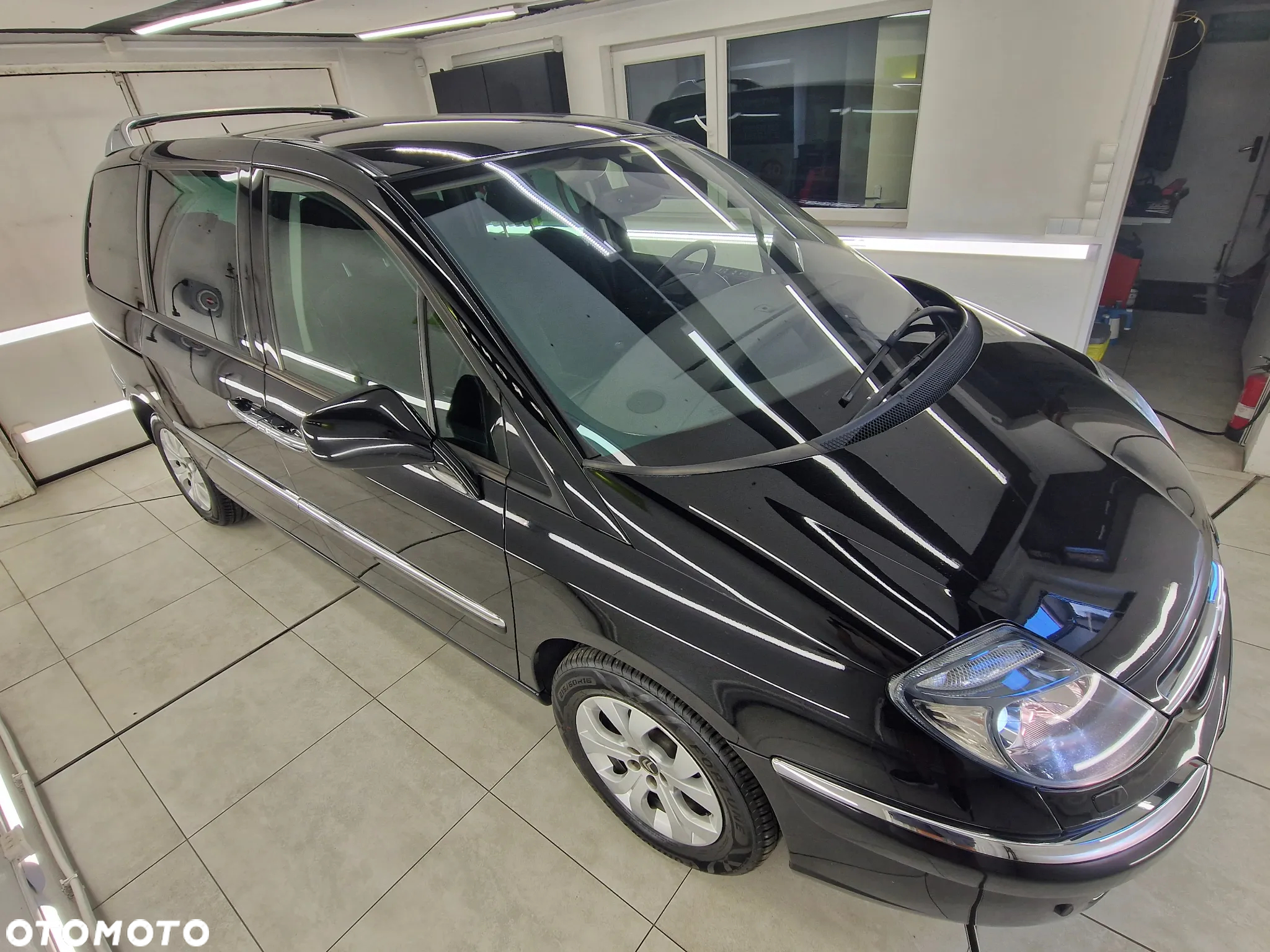 Citroën C8 2.0 HDi Exclusive EU5 - 4