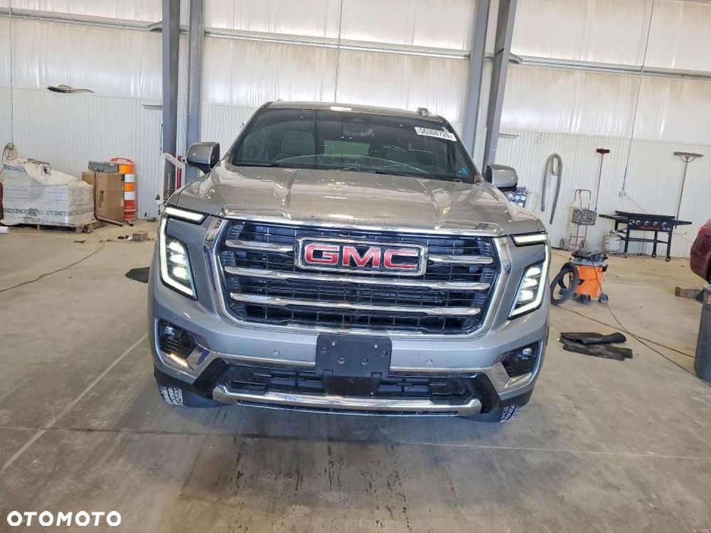 GMC Yukon - 7