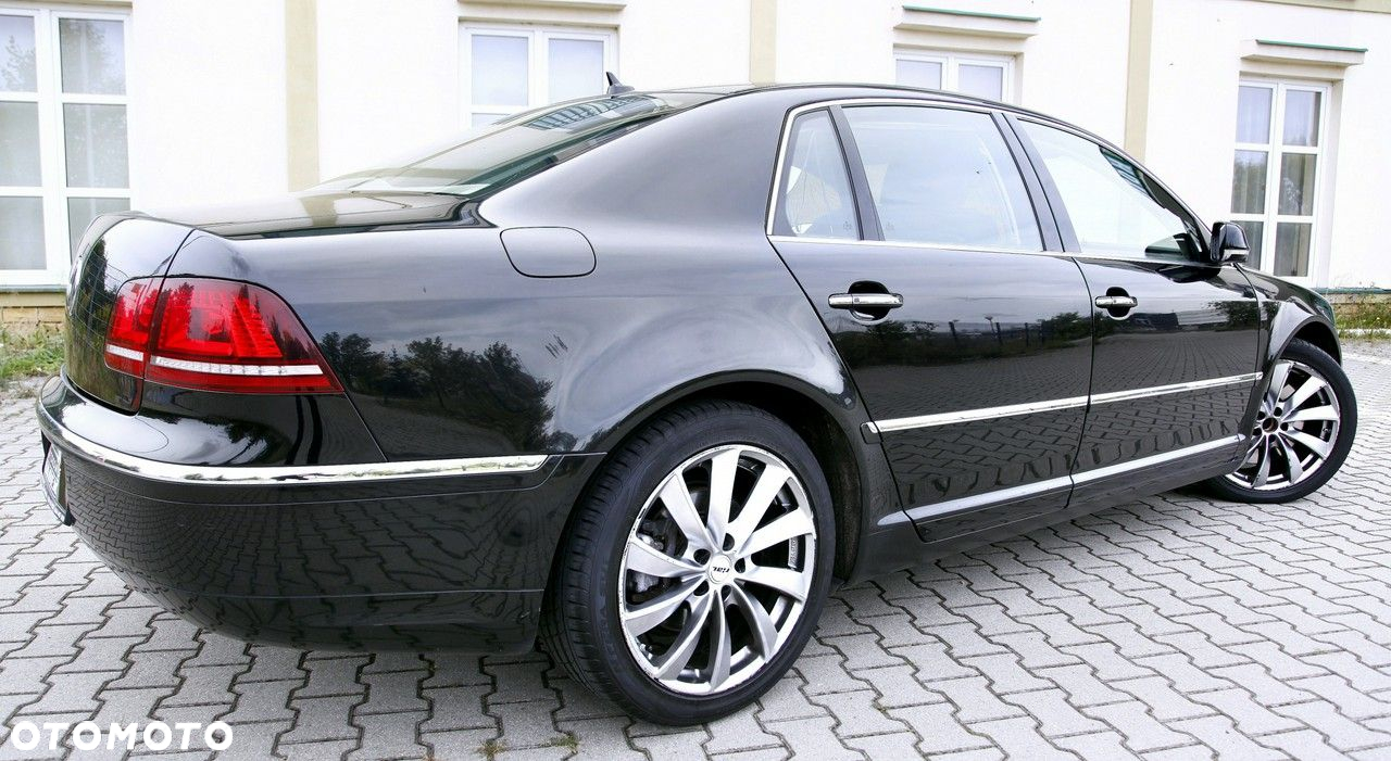 Volkswagen Phaeton - 29