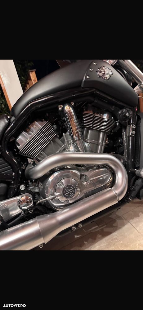Harley-Davidson V-Rod Muscle - 3