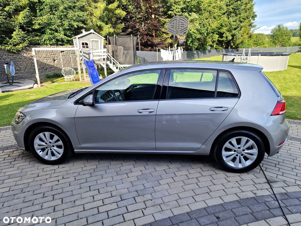 Volkswagen Golf - 2