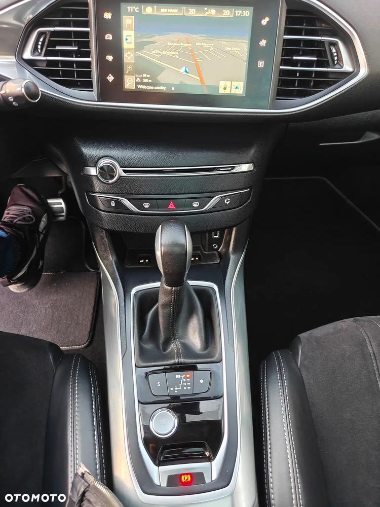 Peugeot 308 e-HDi FAP 115 Stop&Start EGS6 Business Line Niveau 1 - 22