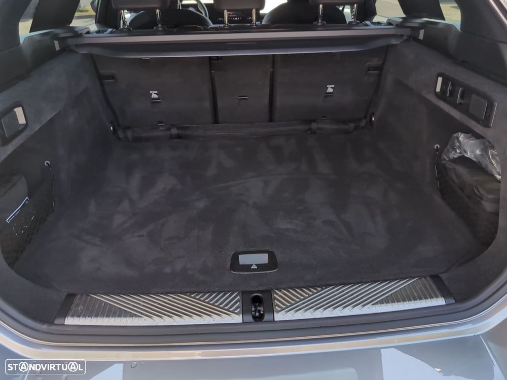 BMW 530 e Pack Desportivo M - 37