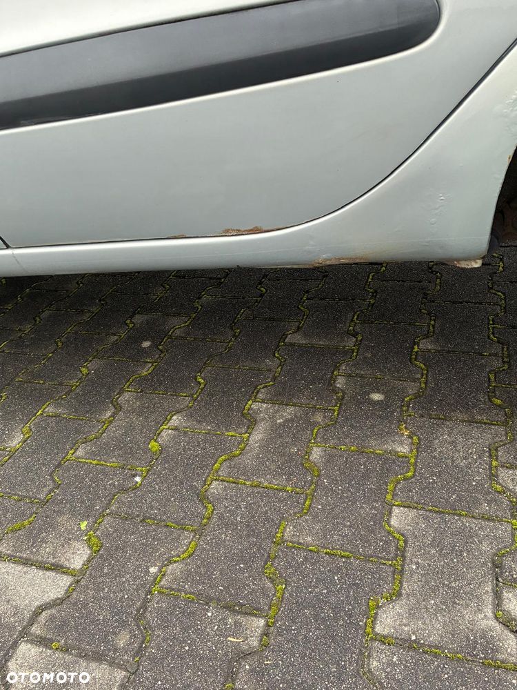 Renault Scenic - 25