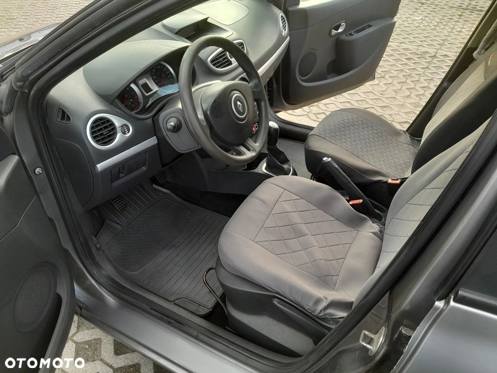 Renault Clio 1.2 16V Alize - 8
