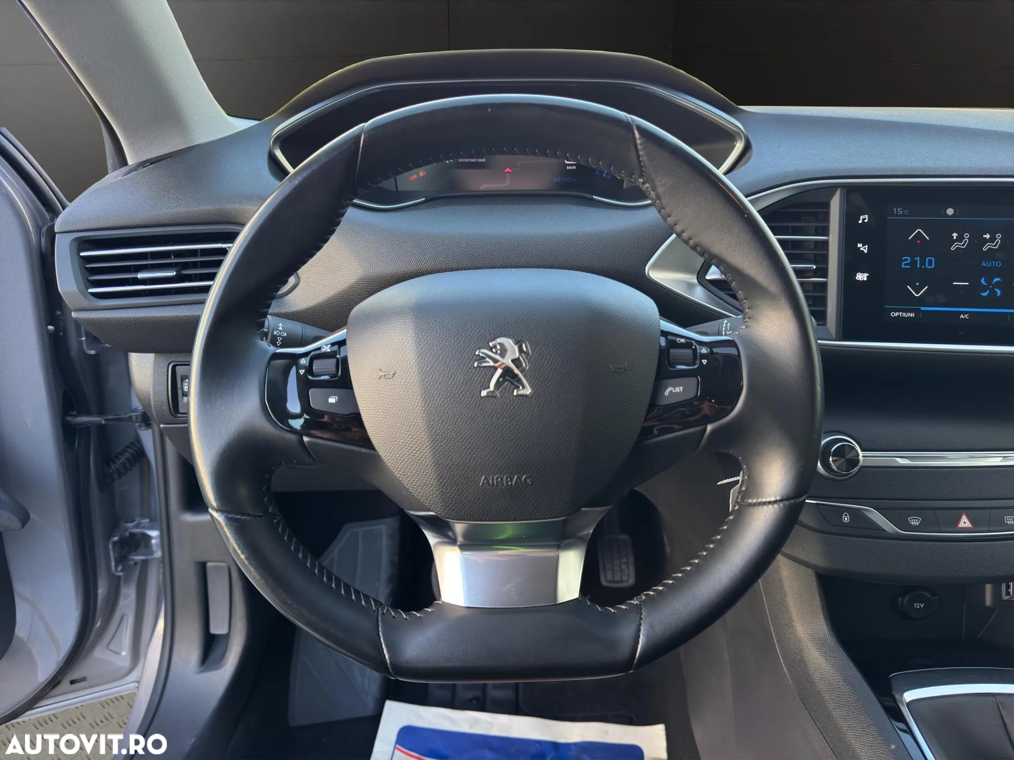 Peugeot 308 1.2 L PureTech Turbo S&S Active - 6