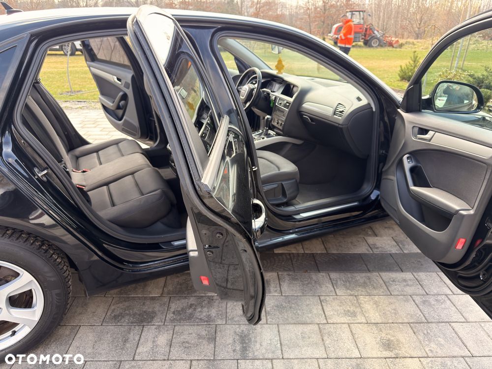 Audi A4 Limousine - 5