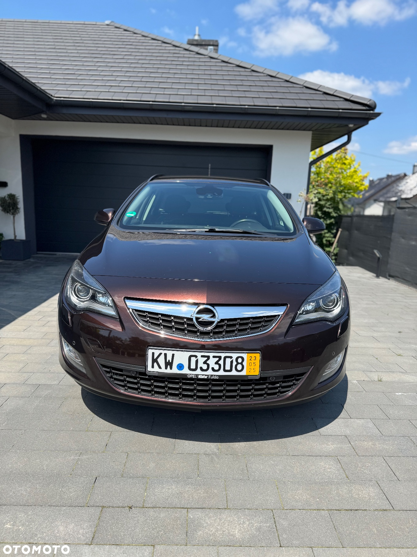 Opel Astra 1.4 Turbo 150 Jahre - 3
