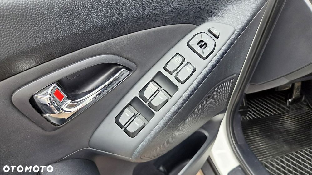Hyundai ix35 2.0 CRDi 4WD Automatik Premium - 21