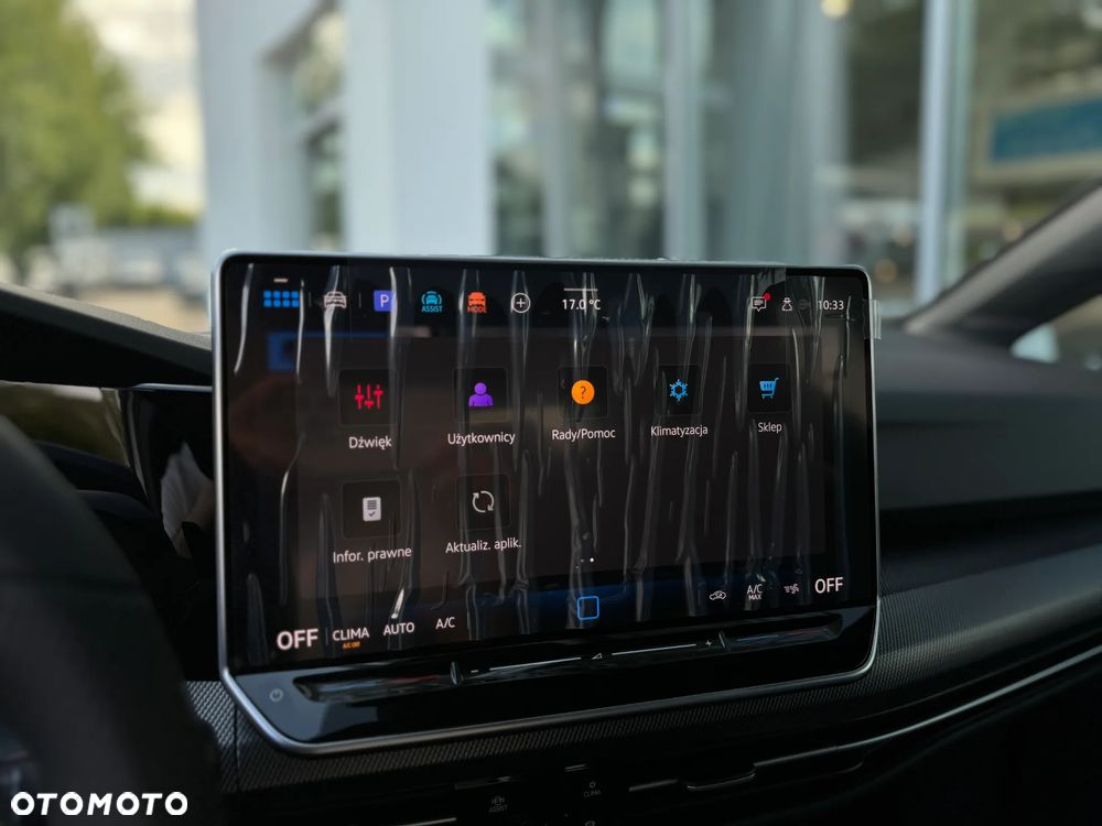 Volkswagen Golf Variant 1.5 eTSI mHEV R-Line Plus DSG - 26