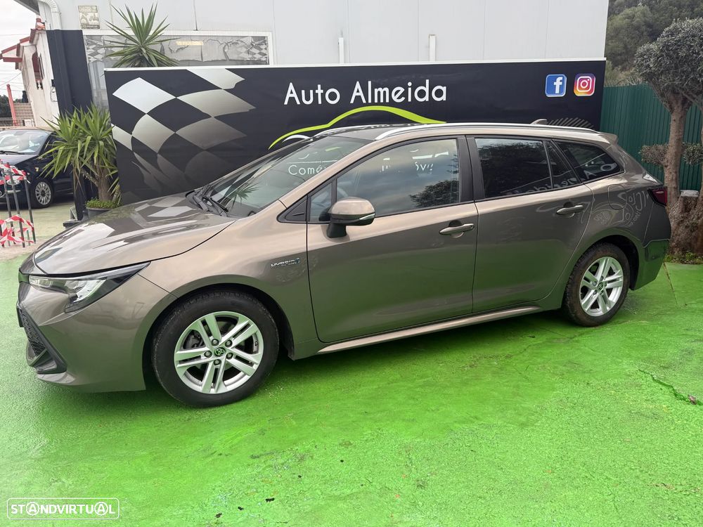 Toyota Corolla Touring Sports 1.8 Hybrid Comfort - 4